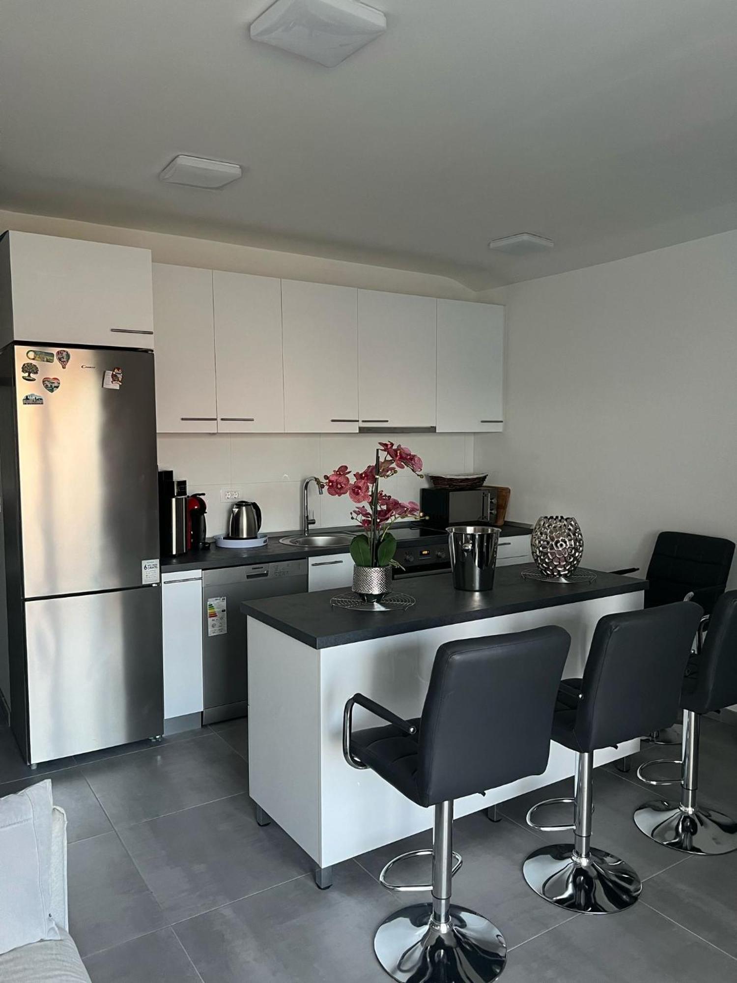 Lukas Apartment