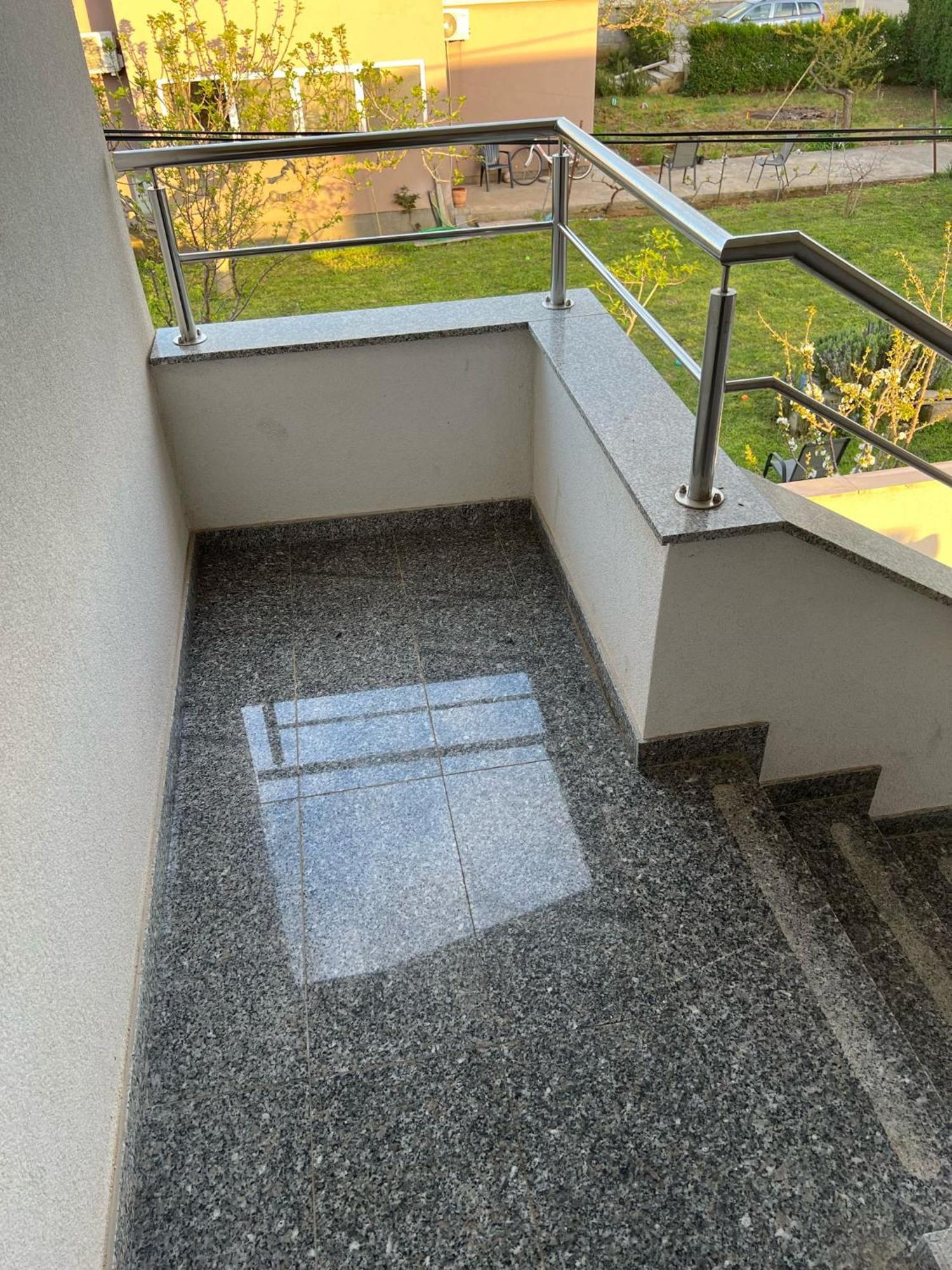 Lukas Apartment *